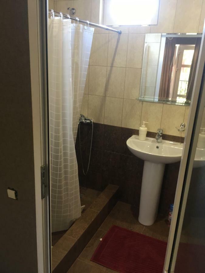 Sofell Hotell Pizunda Exteriör bild